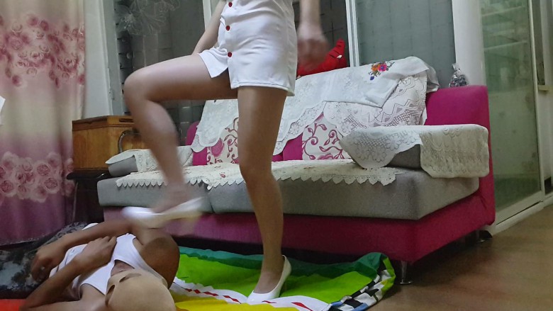 072852r66quhadc8993c9x.jpg