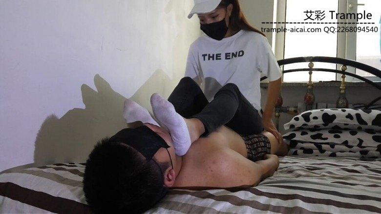 174555goo7jxq6uxu7x33x.jpg