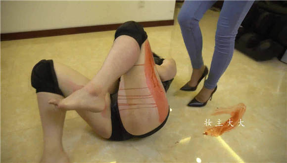 暴虐偷懒怀孕的女奴[00_25_16][20200409-172459].jpg
