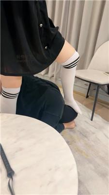 080440rq4wit9tw1xhx190.jpg