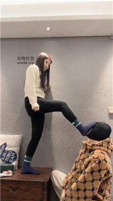 073527tqrtil0qecurtp80.jpg
